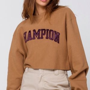CHAMPION cropped sweatshirt
